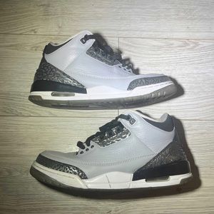 Jordan Gray Sneakers Sleek Design Comfortable Fit